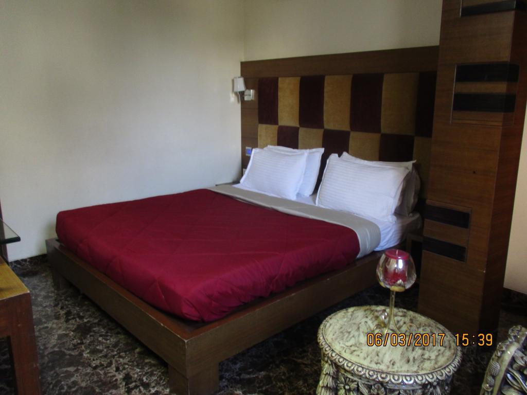 Hotel Sapna Bombay Exterior foto