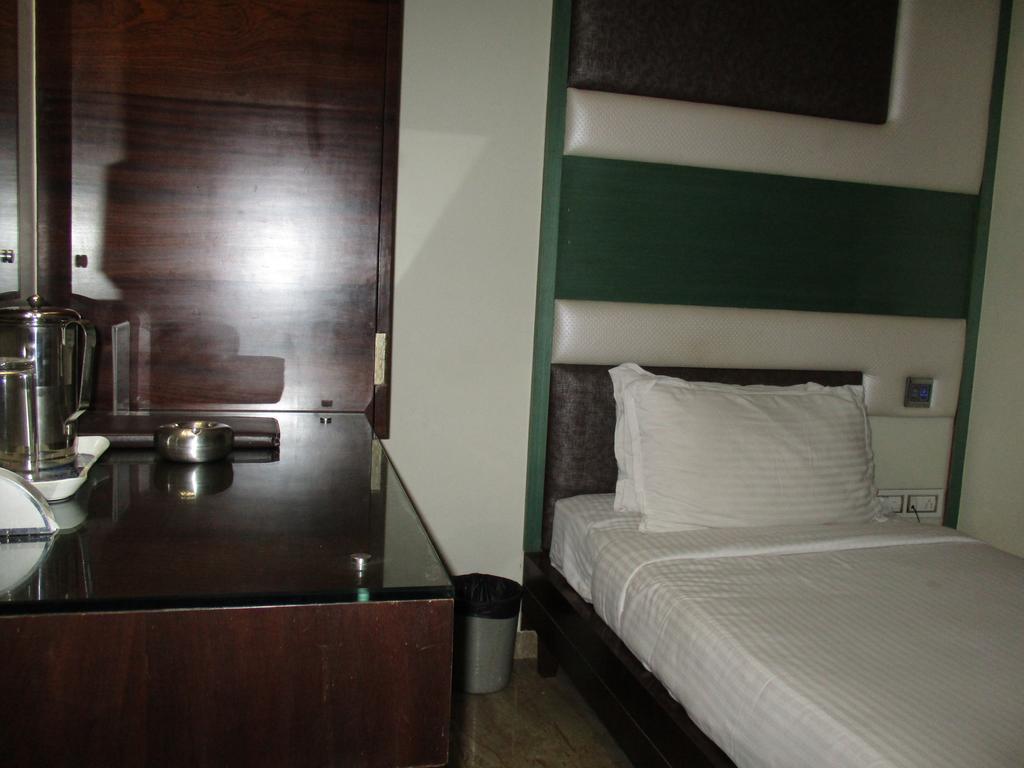 Hotel Sapna Bombay Exterior foto